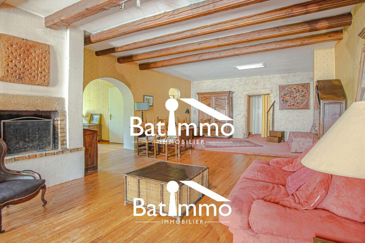 Maison à CHATEL-SAINT-GERMAIN