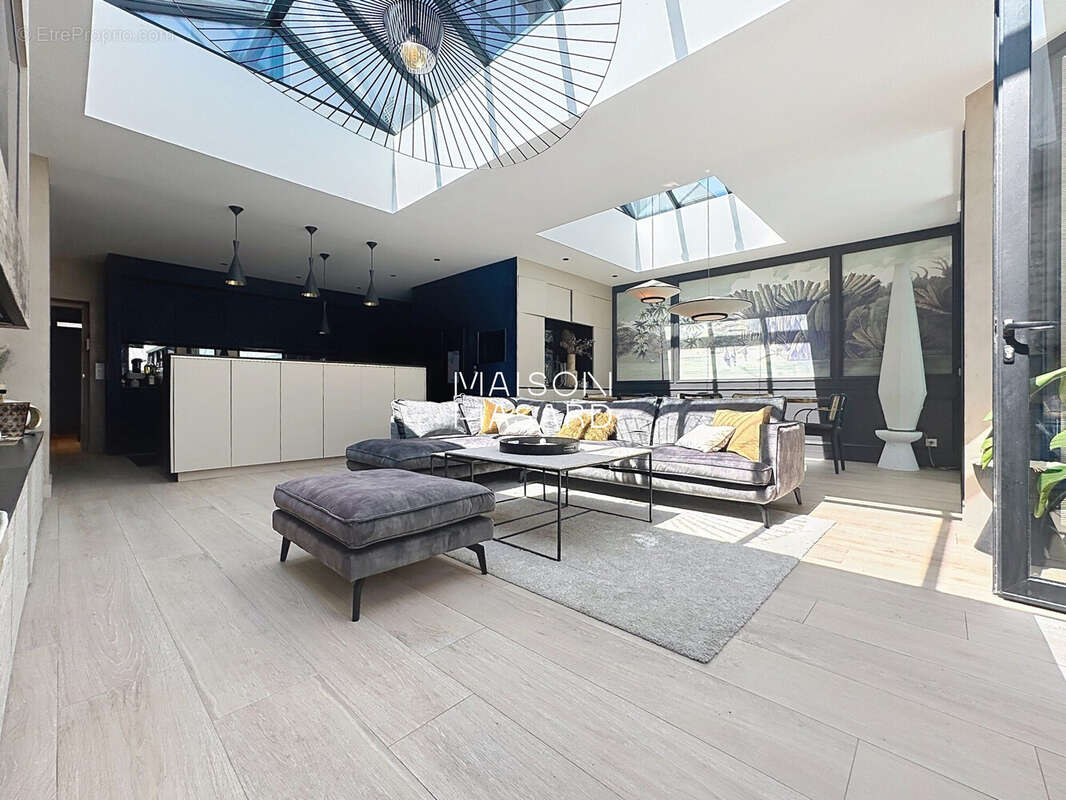 Maison 206 m² à Nantes  - photo 3