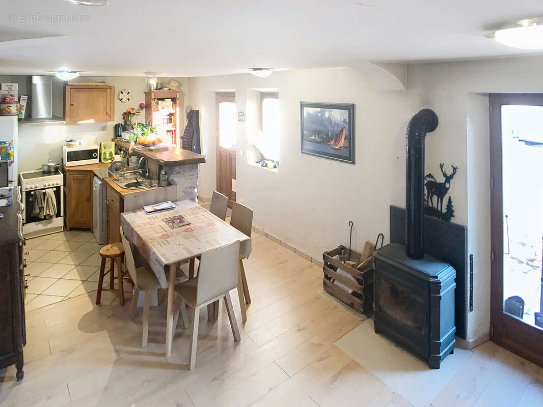 Maison à VIUZ-EN-SALLAZ