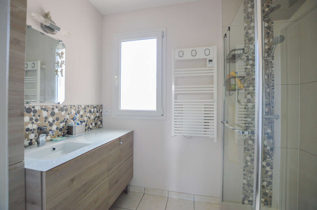 Maison à LOGONNA-DAOULAS