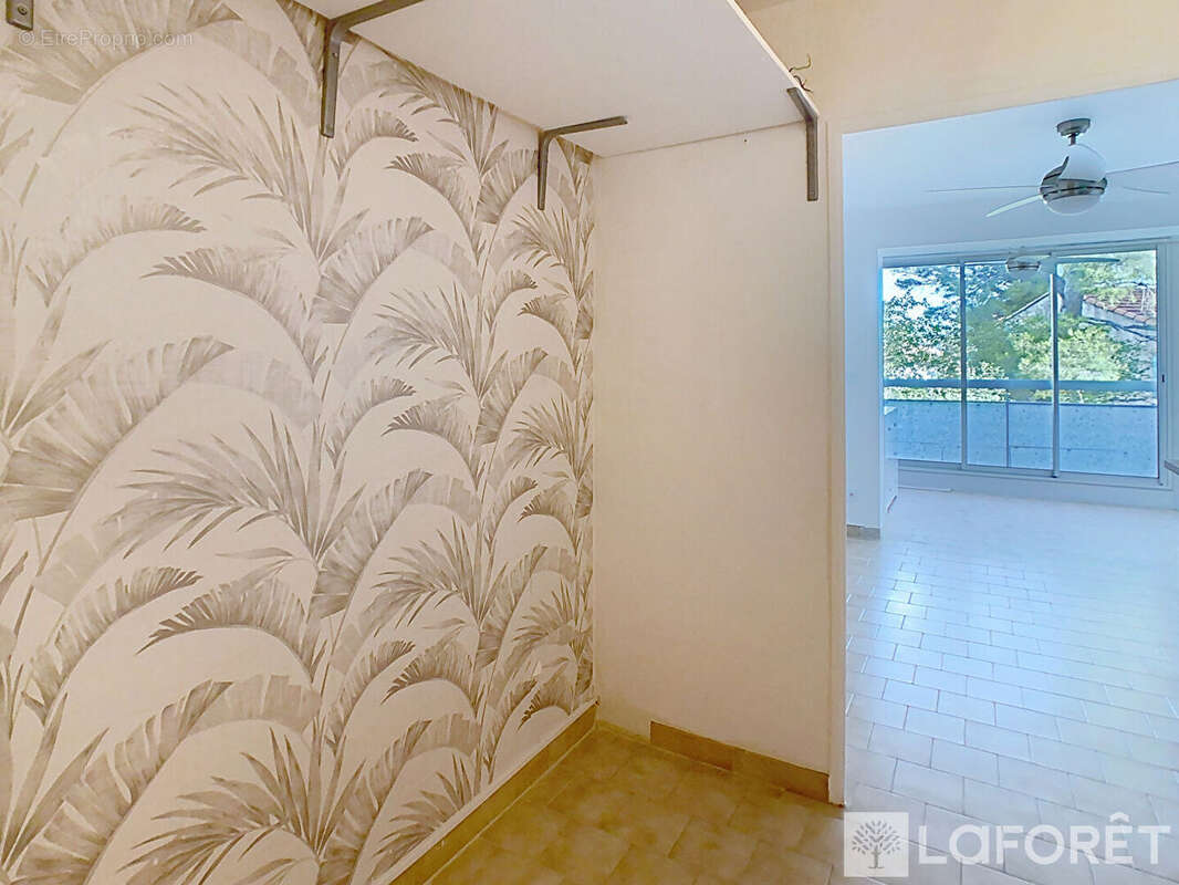 Appartement à SAUSSET-LES-PINS