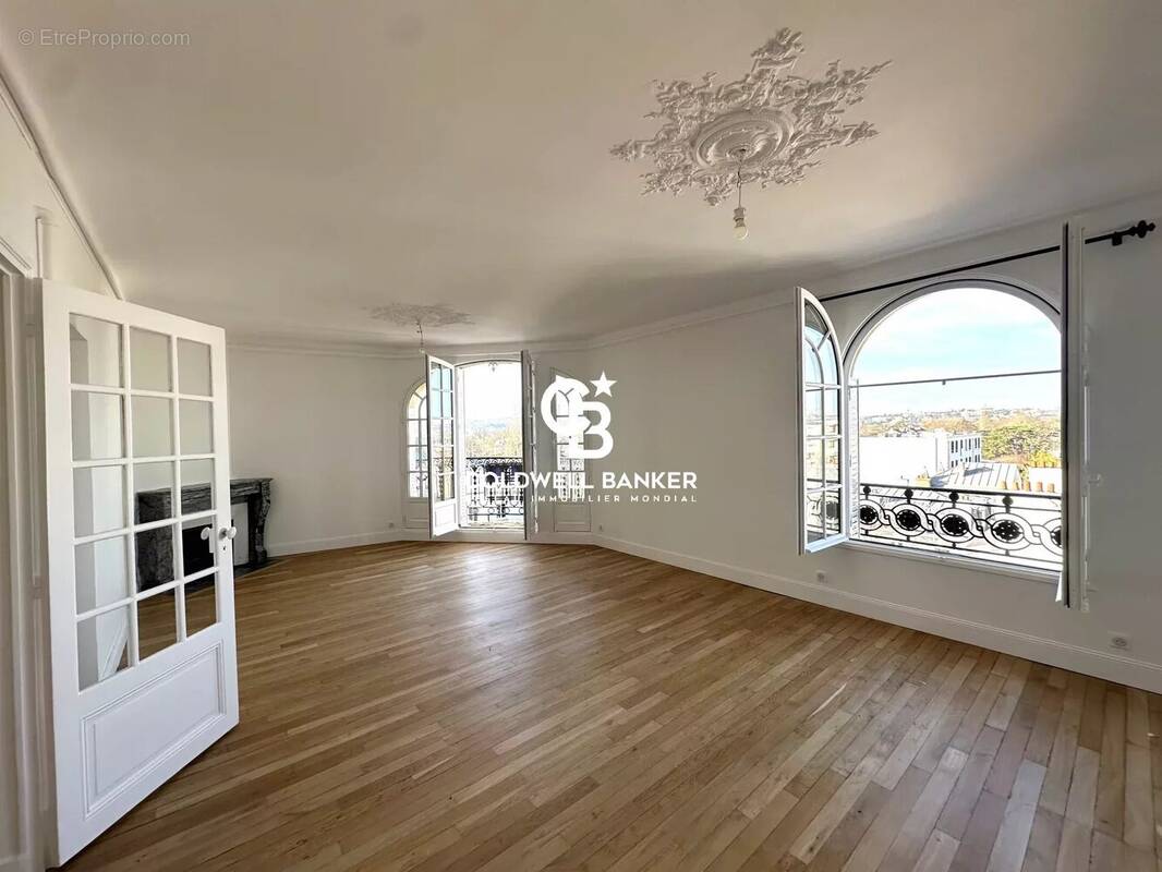 Appartement à LE VESINET