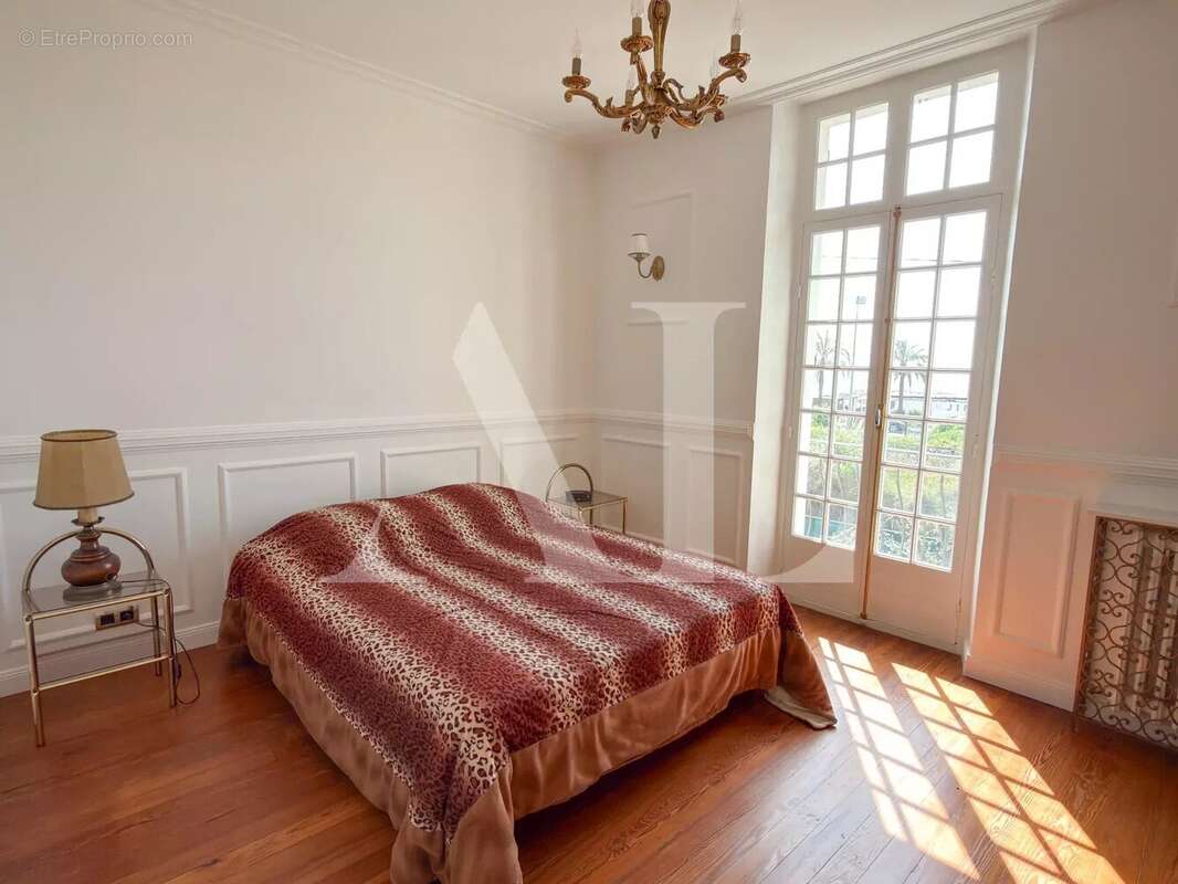 Maison à VALLAURIS