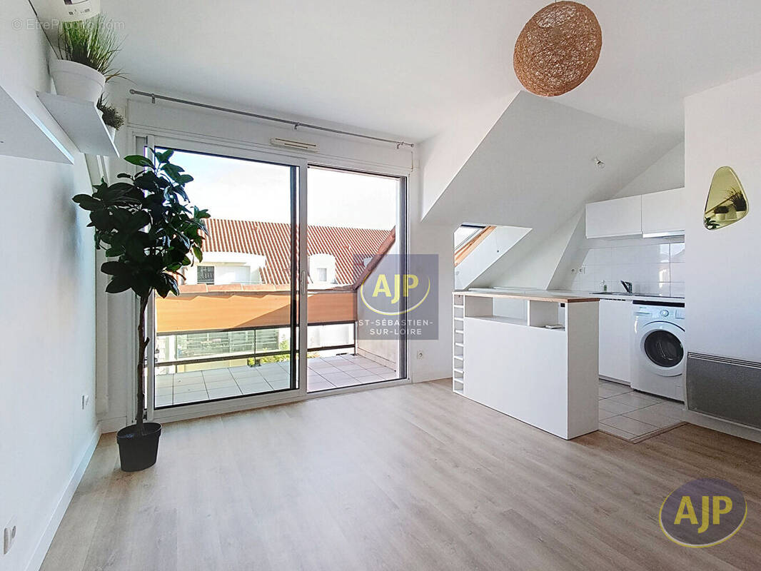 Appartement à SAINT-SEBASTIEN-SUR-LOIRE