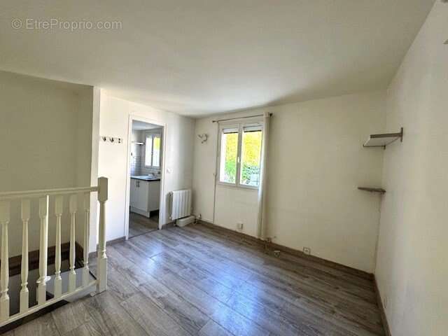 Appartement à SAINT-MAUR-DES-FOSSES