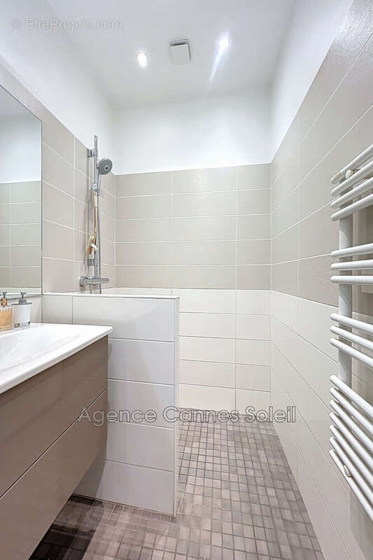 Appartement à MOUGINS