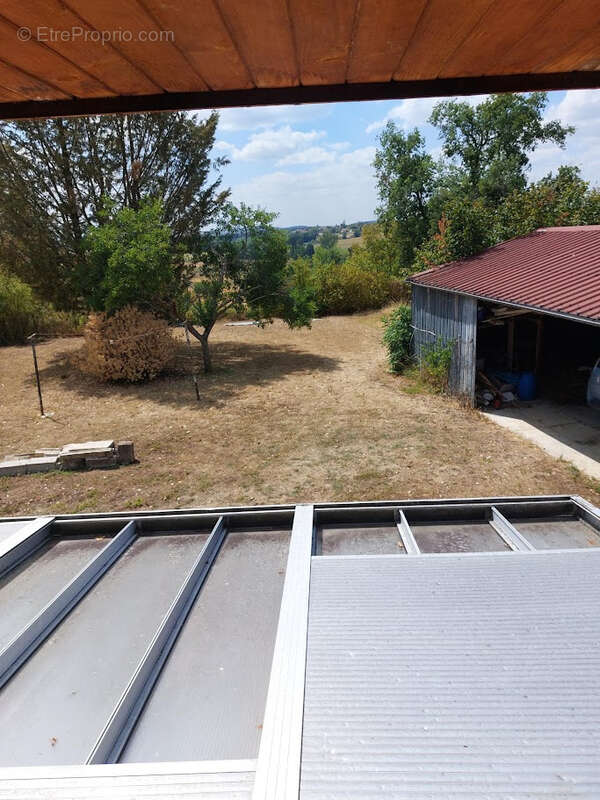 Maison de 129.78 m2 sur terrain de 2391 m2 à Brout-Vernet - photo 4