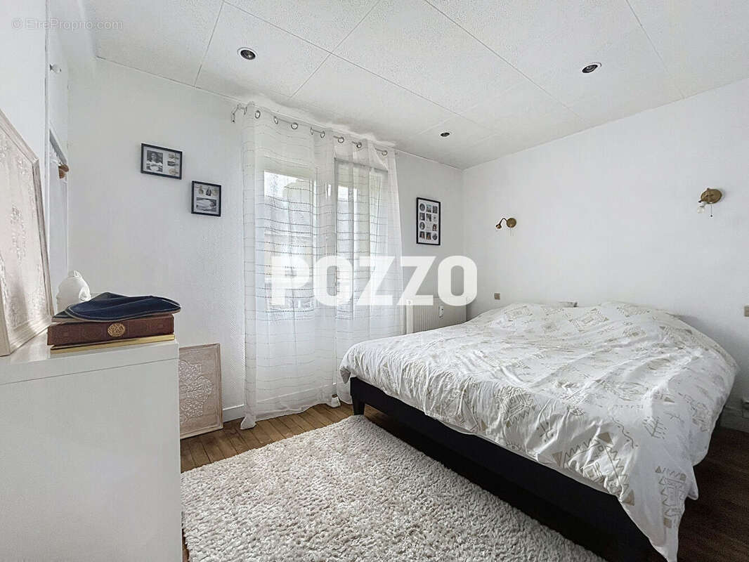 A vendre, appartement de 5 pieces principales  (98m²) au coeur du centre ville de vire normandie (14) - photo 6