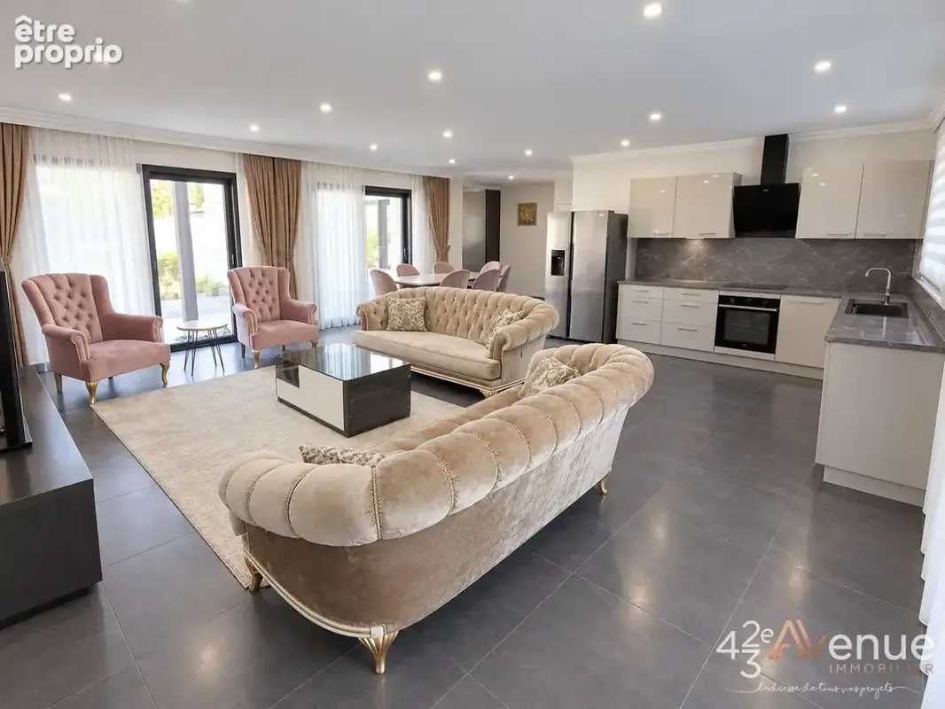 Maison 5 pièces 150 m² à vendre à Sury-Le-Comtal (42450) - photo 5