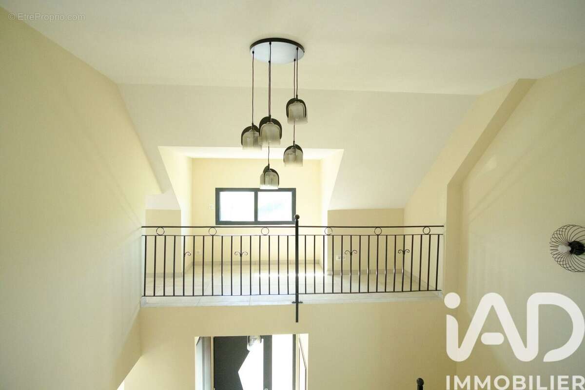 Photo 9 - Maison à LUYNES