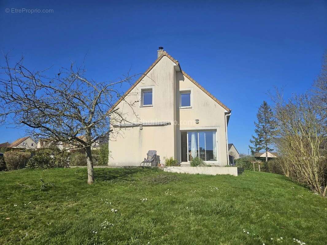 Maison à TILLY-SUR-SEULLES