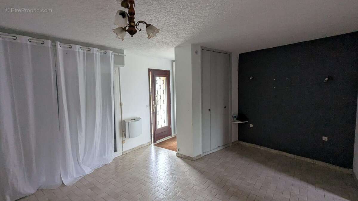 Appartement à CHENOVE