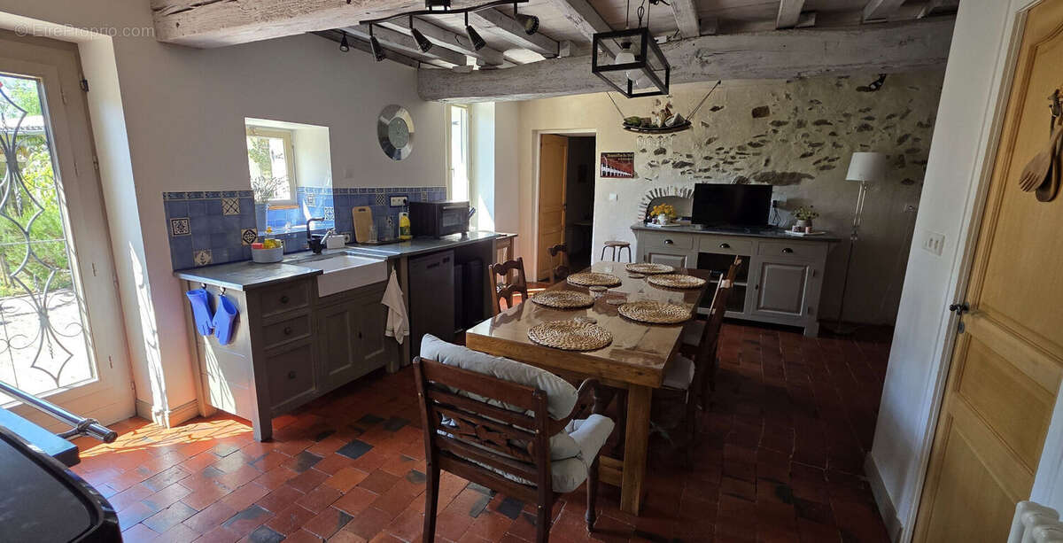 Maison à ISSY-L'EVEQUE