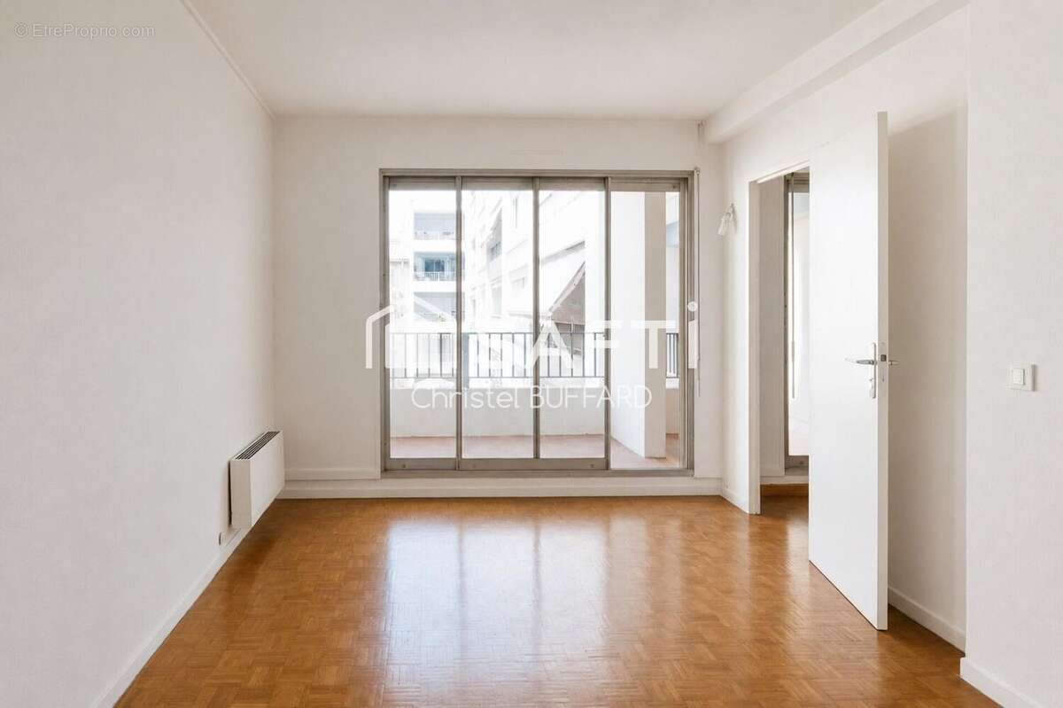 Photo 7 - Appartement à MARSEILLE-5E