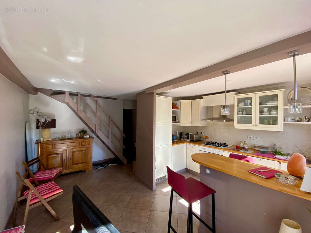 Appartement à THOIRY