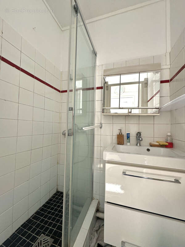 Appartement à PARIS-14E