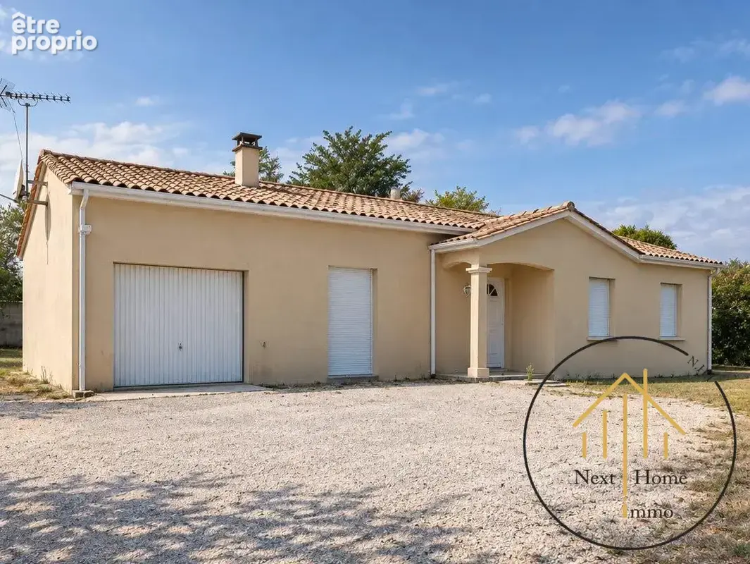 Photo Maison à La Couronne au prix de 179 900€