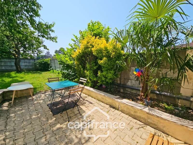 Appartement à CASTELCULIER