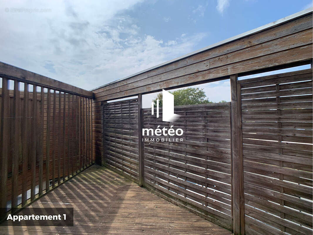 Commerce à MARSILLY