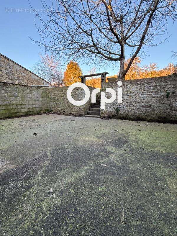 Maison à BASSONCOURT