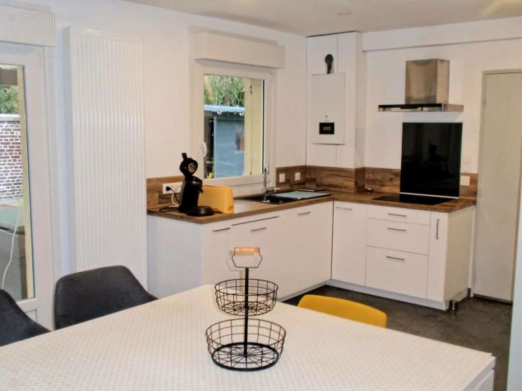 Maison 77 m² à Carvin  - photo 4