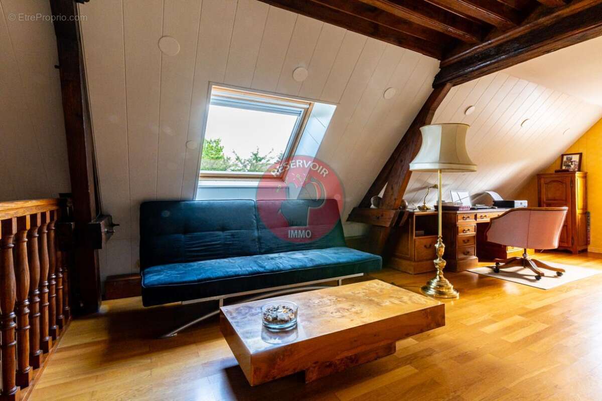 Maison à FLEUREY-SUR-OUCHE