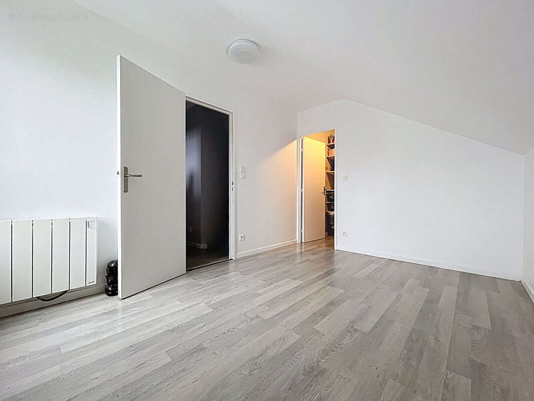 Maison à LIMEIL-BREVANNES