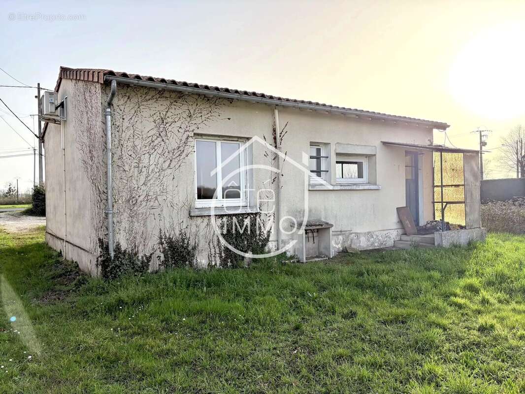 Maison à PRIGONRIEUX