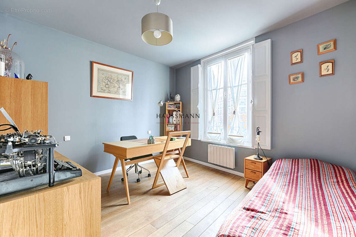 Appartement à PARIS-2E