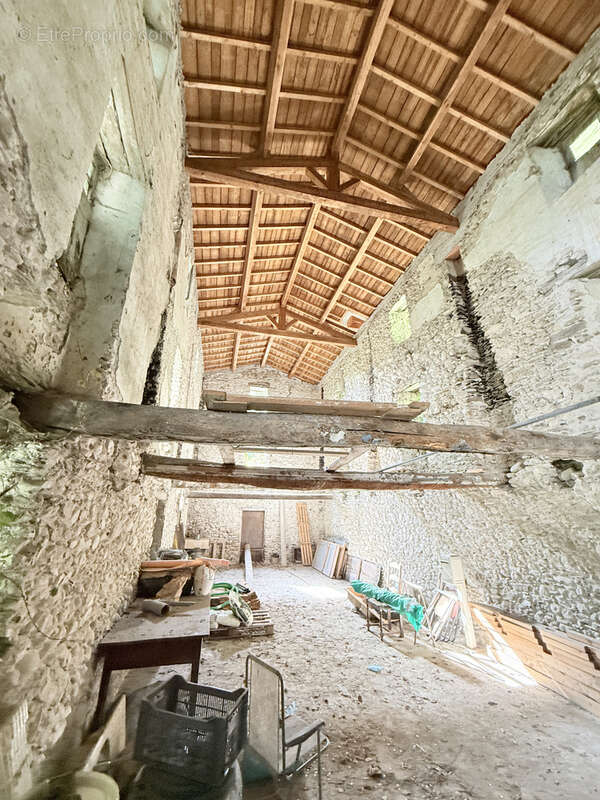 Maison à SUMENE
