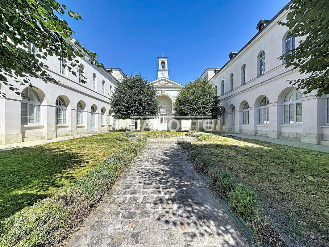 Appartement T3 - Bouchon de champagne - Cathédrale - photo 2