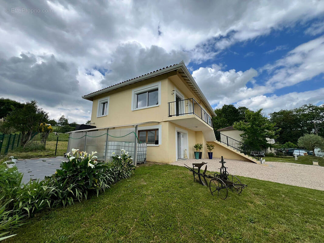 Maison à MANCIOUX