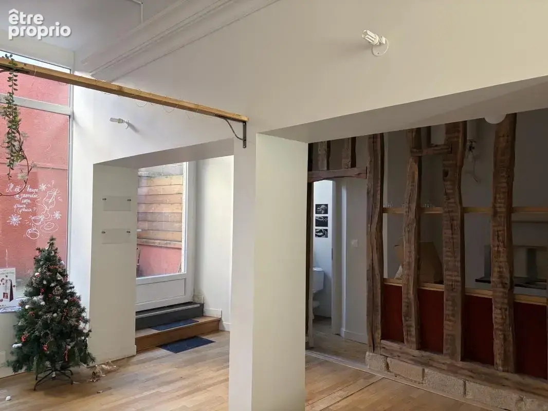 Local commercial - photo 4