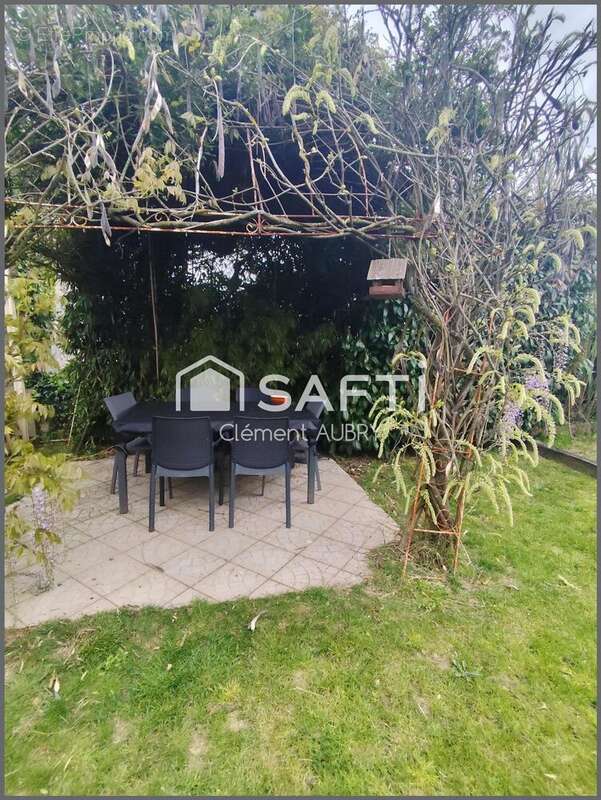 Maison 124 m² à Saint-Ouen-Des-Toits  - photo 3