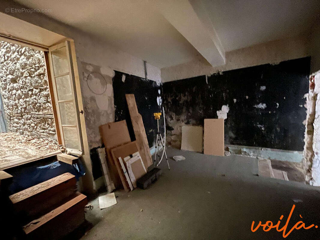 Ref : Pourpre  - Batisse à restaurer de + 135m2 - Poss. d'acquérir une maison attenant pour agrandir la surface - photo 9