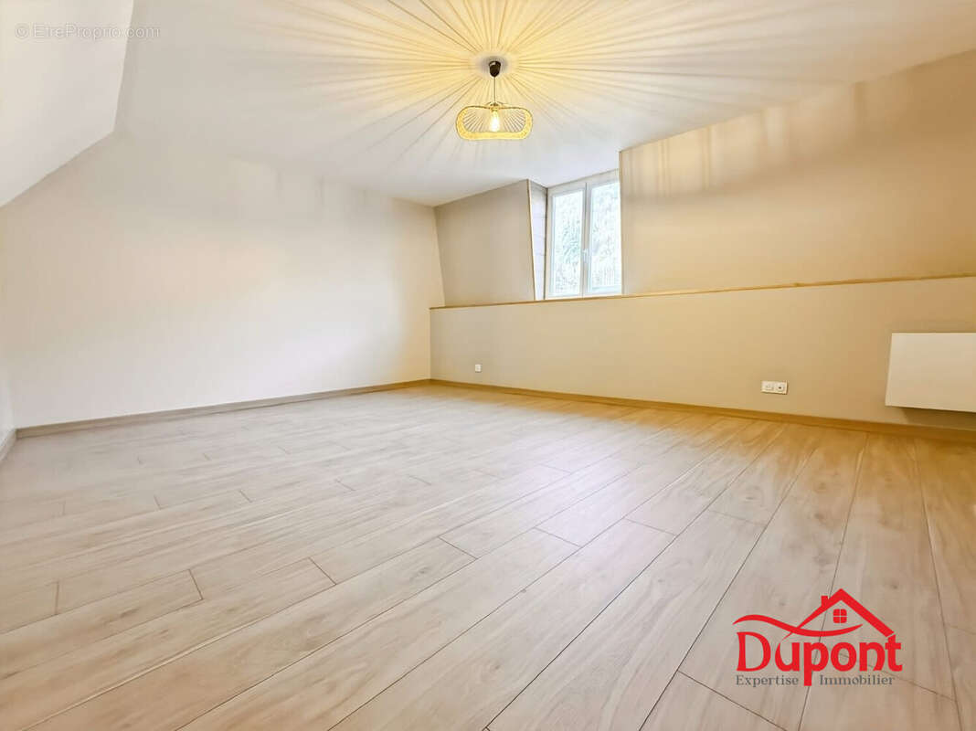 Maison 74 m² à Haybes  - photo 7