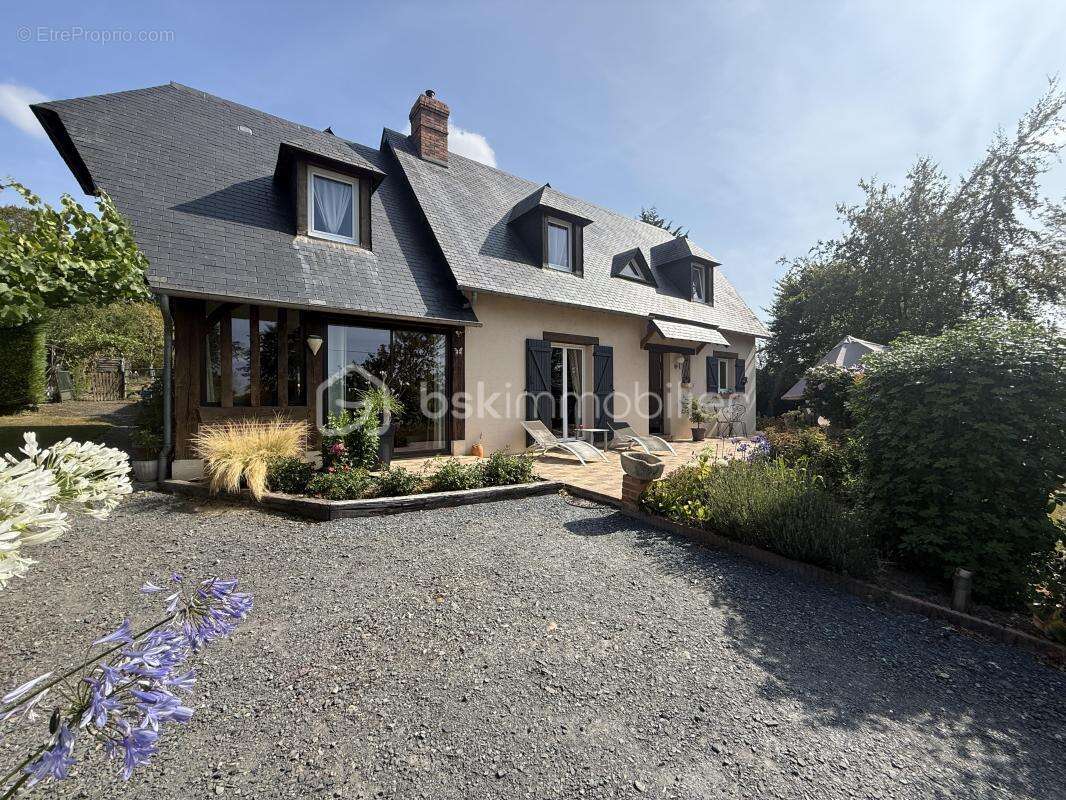 Maison à PONT-L'EVEQUE