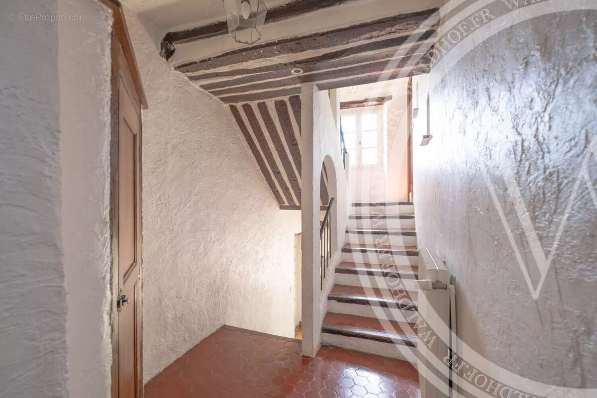 Maison à MOUANS-SARTOUX