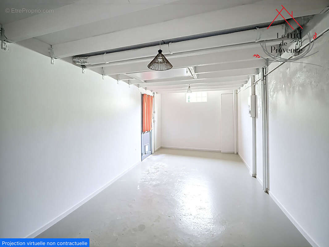 Maison à PERNES-LES-FONTAINES