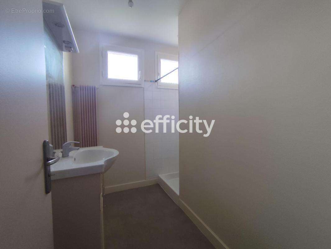 Maison à SAINTE-GAUBURGE-SAINTE-COLOMBE