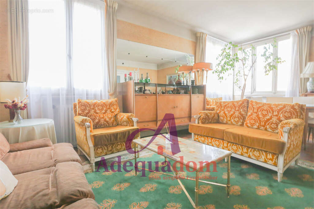 Appartement à COLOMBES