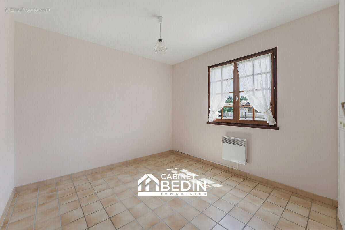Maison à ARES
