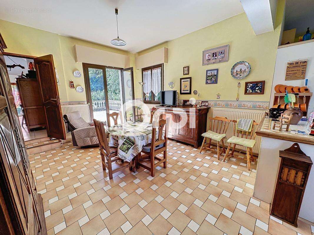 Maison à MARGNY-SUR-MATZ