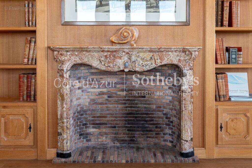 Appartement à ROQUEBRUNE-CAP-MARTIN