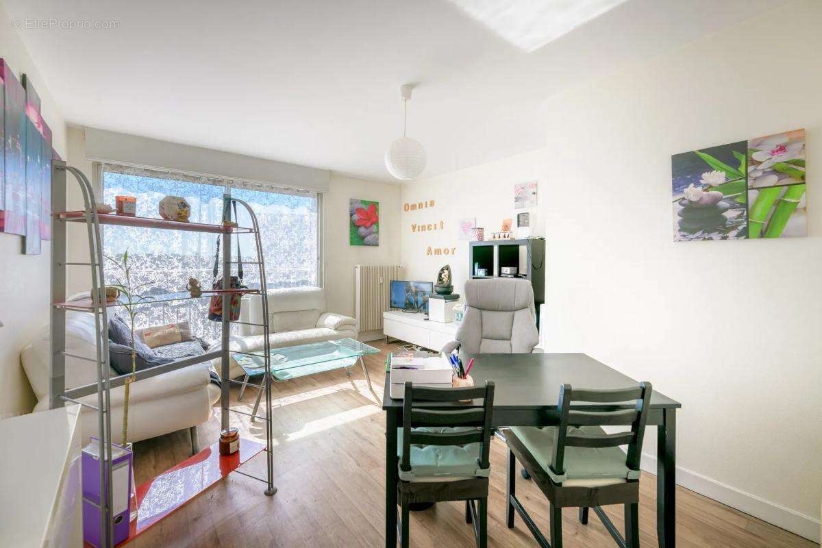 Appartement à JOUE-LES-TOURS
