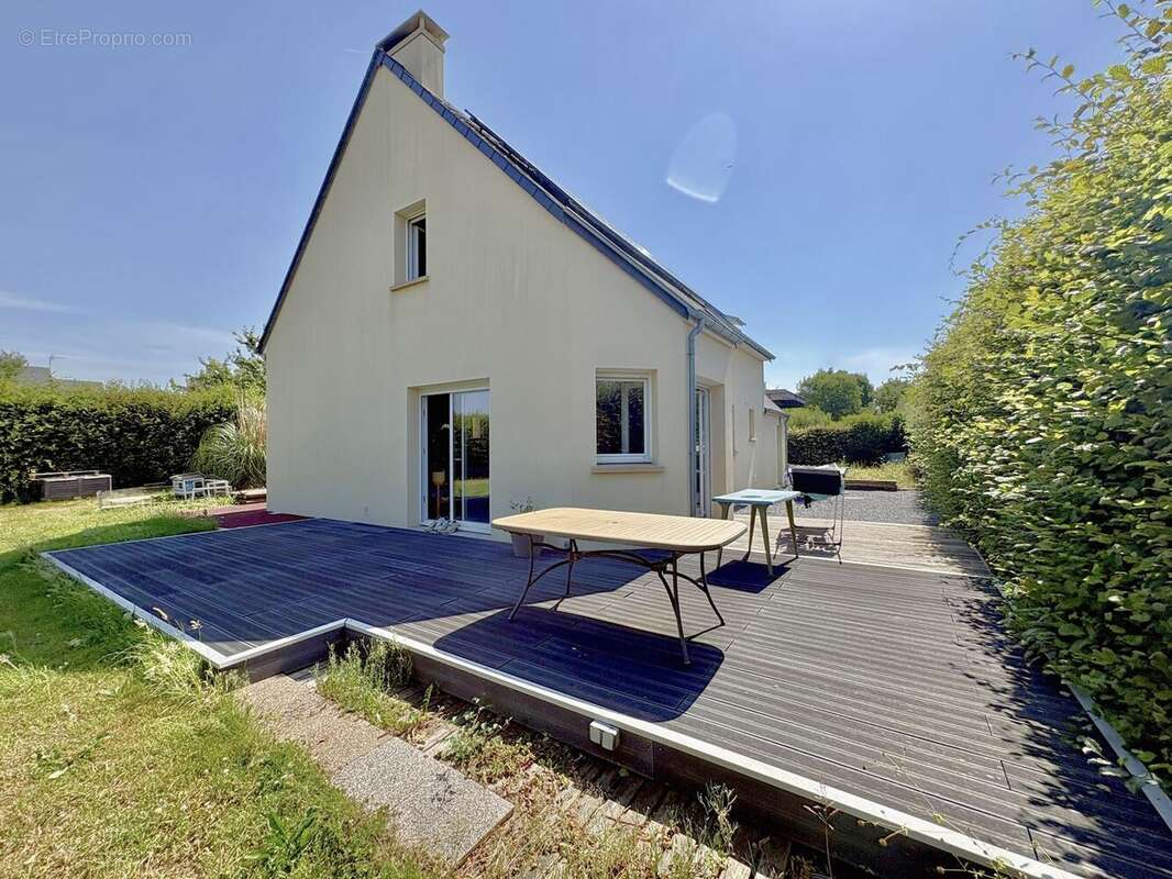 Maison 112 m² à Sainte-Suzanne-Sur-Vire  - photo 3