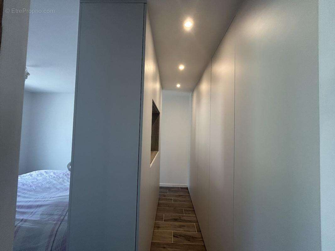 Maison à SAINTE-EULALIE-EN-BORN