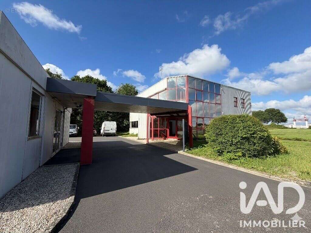 Commerce 452 m² à Loudeac  - photo 3