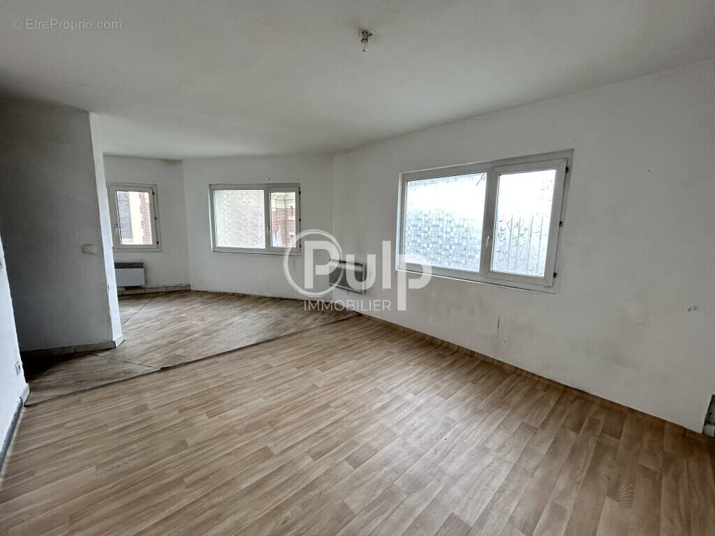 Appartement à PONT-A-VENDIN