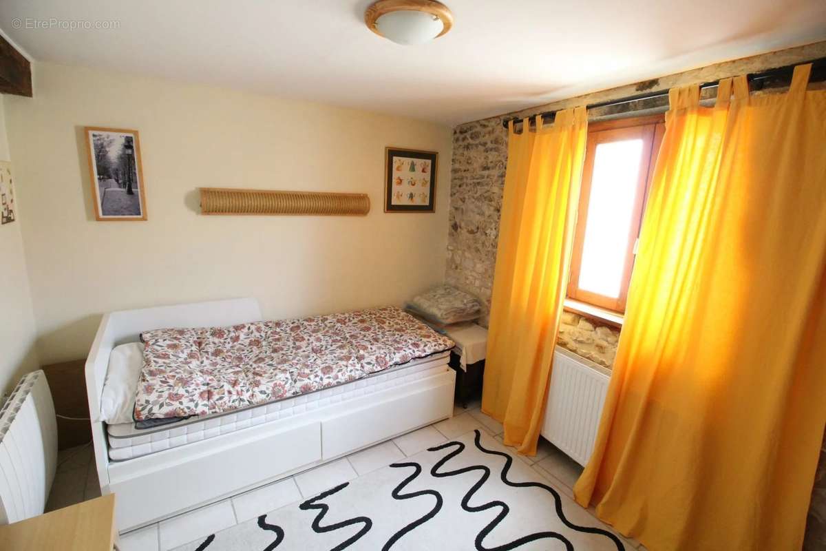 Maison à BEAULIEU-SUR-SONNETTE